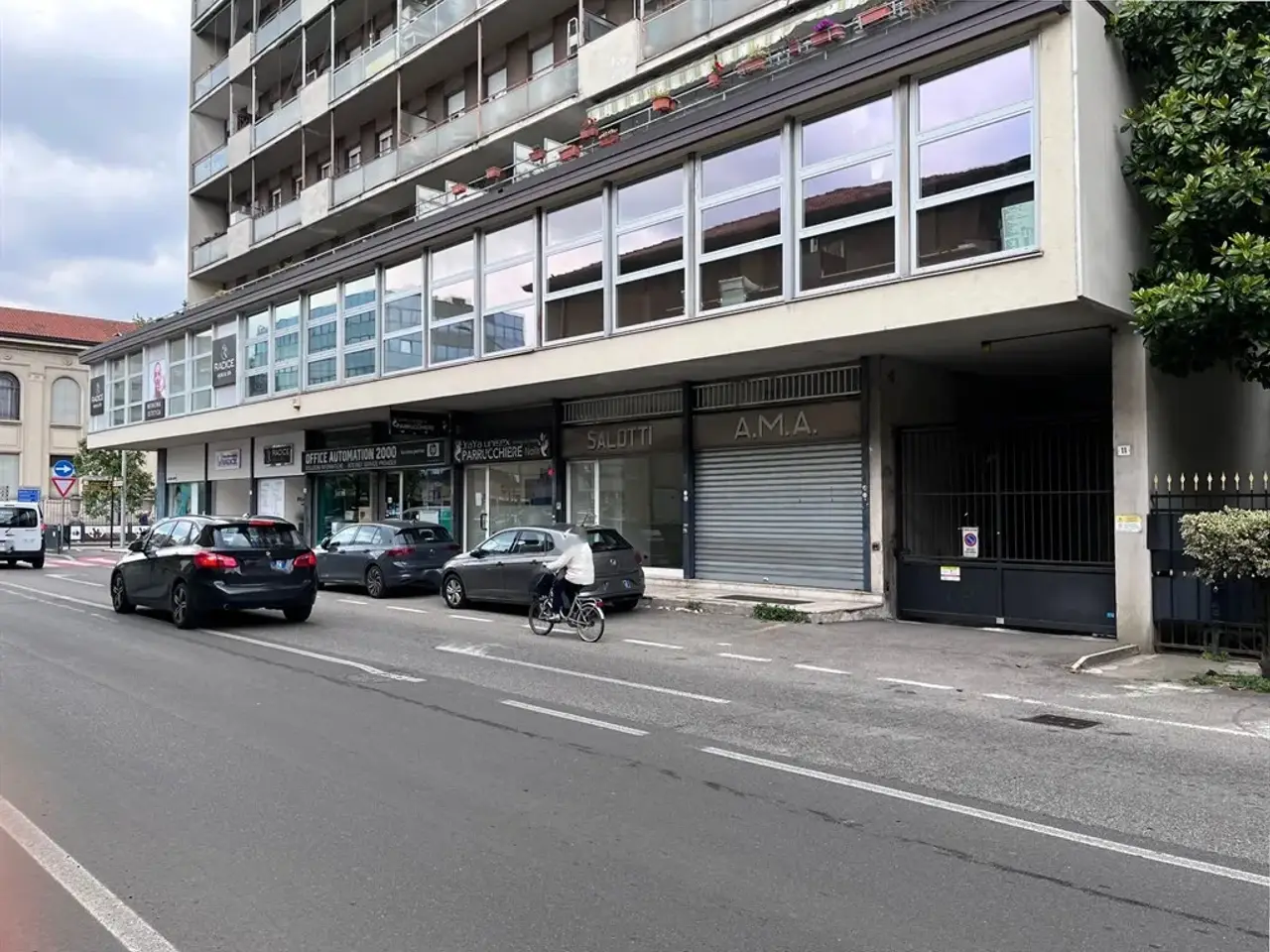 Negozio in Via Cadorna, Meda, {3} - Foto 2