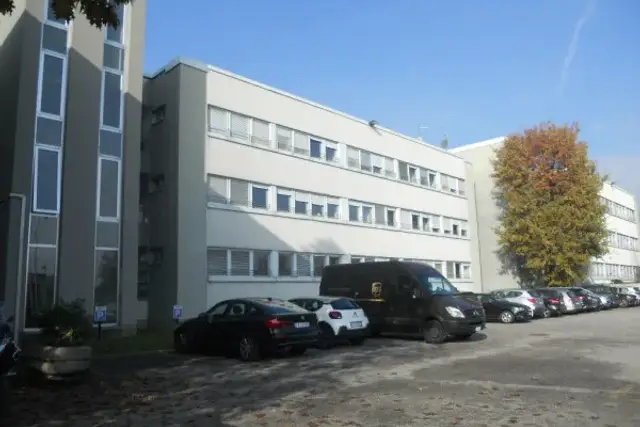 insertion image