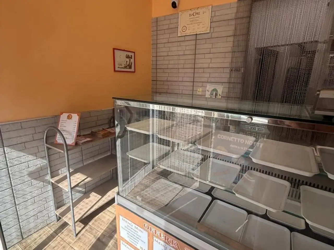 Gastronomia in Via Amendola, Mentana, {3} - Foto 1