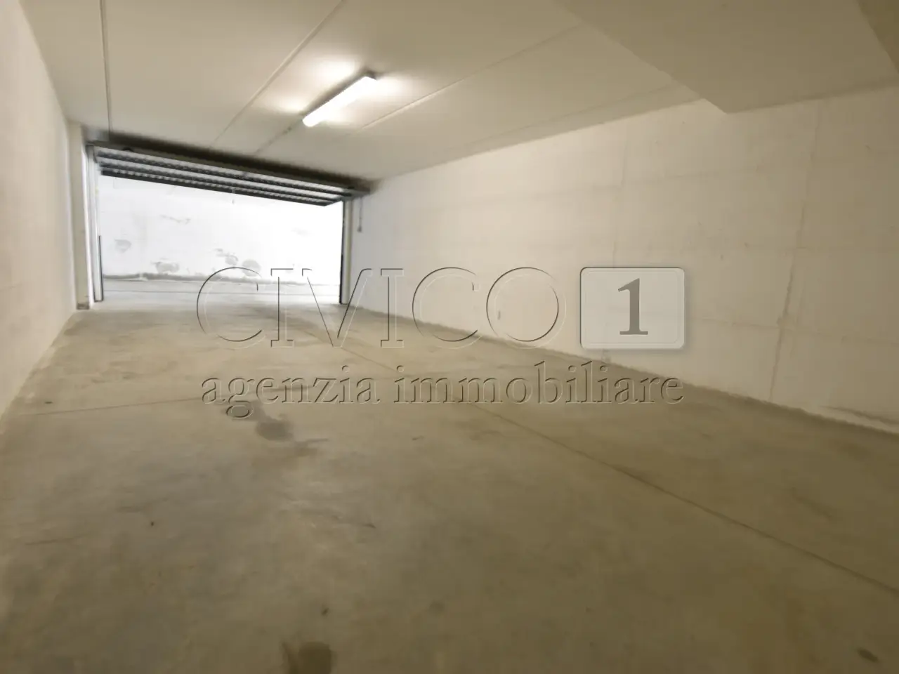 Parcheggio chiuso in Via Beato Pellegrino, Padova, {3} - Foto 1