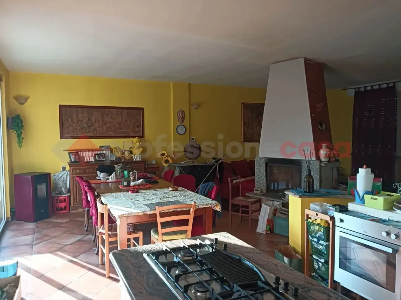 Palazzina commerciale in Via Venegoni 1, Busto Garolfo, {3} - Foto 1