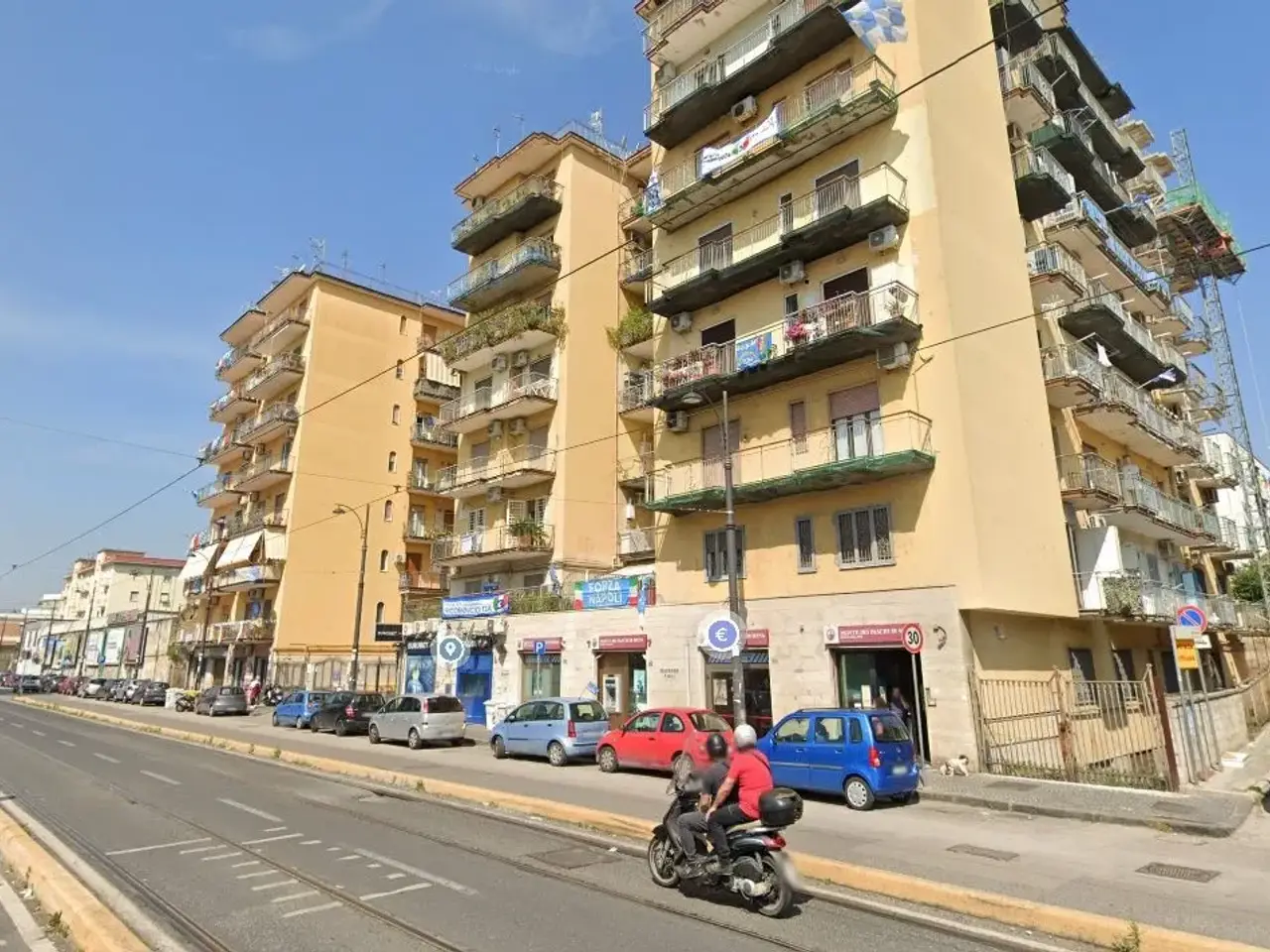 Magazzino in Via Stadera 30, Napoli, {3} - Foto 1
