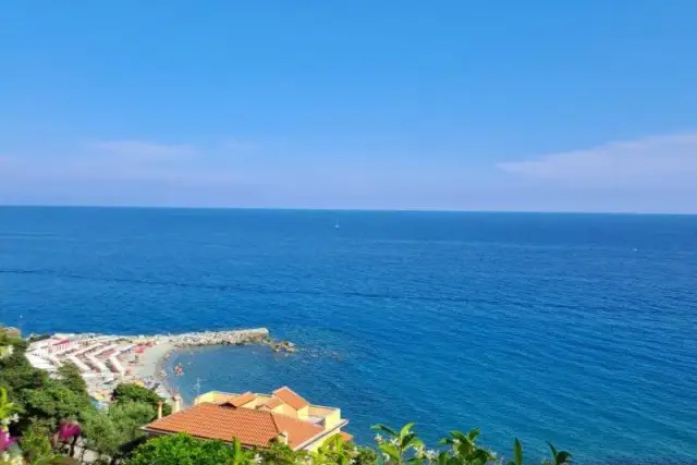 Vierzimmerwohnung in Strada Romana, Varazze - Foto 1