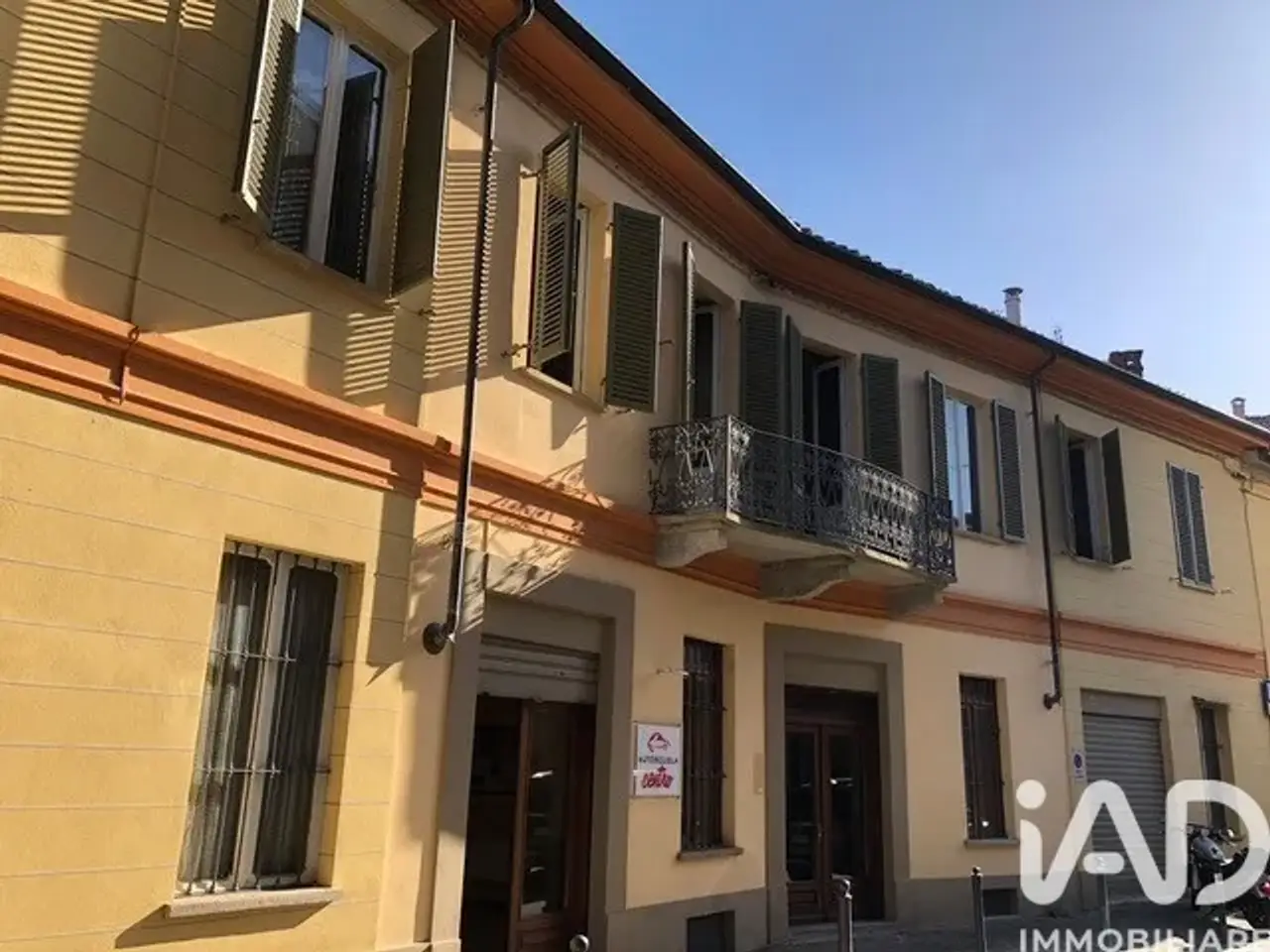 Negozio in Via Broglia 11, Chieri, {3} - Foto 1