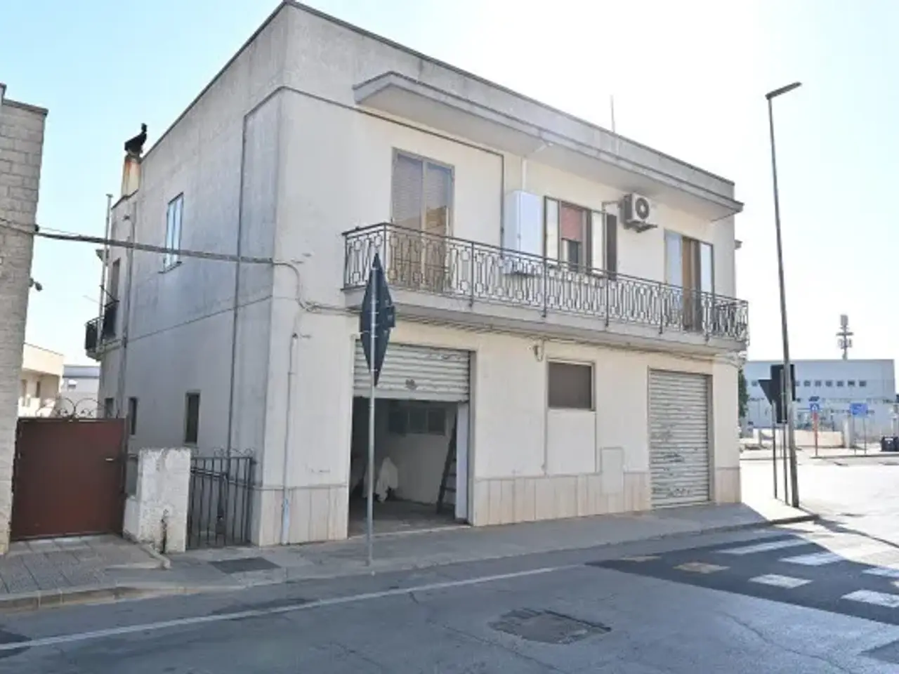 Negozio in Via Indipendenza 32, Alberobello, {3} - Foto 1