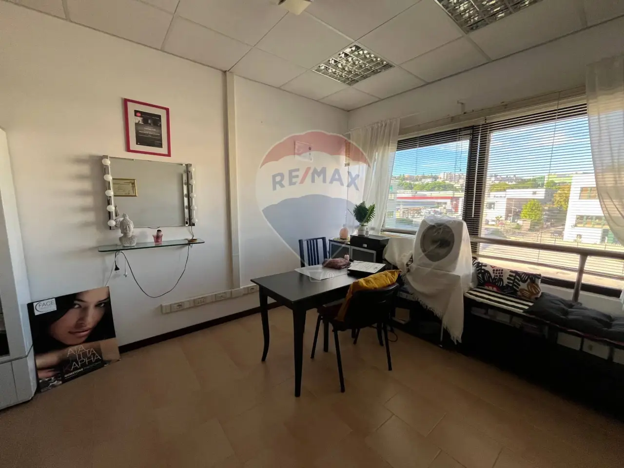 Negozio in , Ancona, {3} - Foto 1