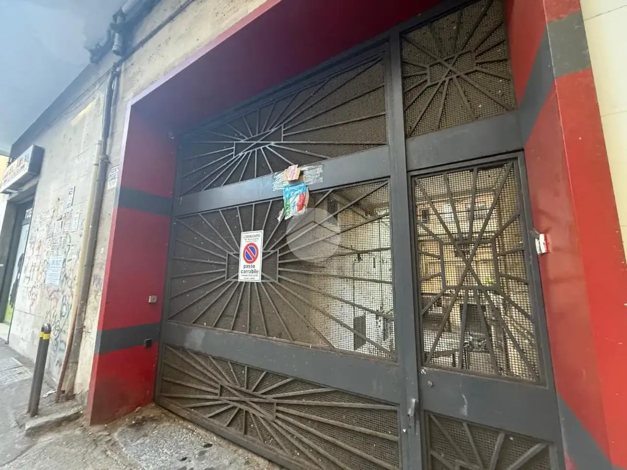 Laboratorio in Via Rodi 3, Napoli, {3} - Foto 1