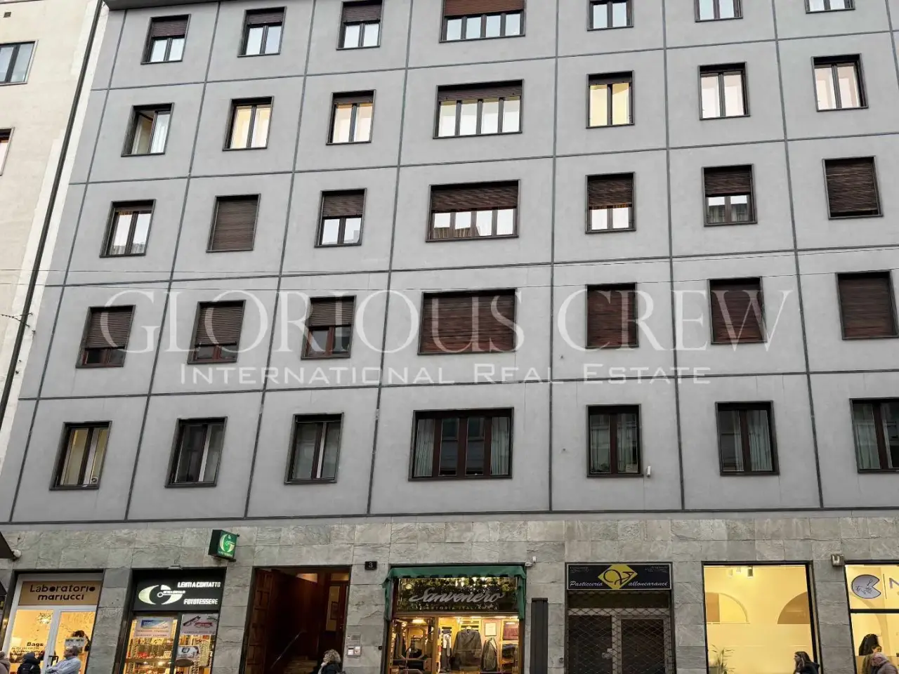 Negozio in Via Francesco Sforza 3, Milano, {3} - Foto 2