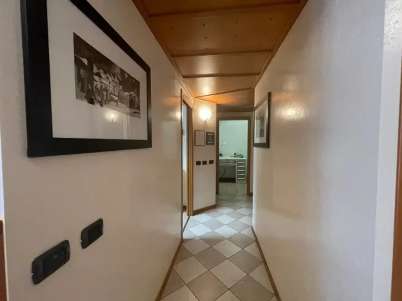 Ufficio in Via Volontari del Sangue 5a, Villa Cortese, {3} - Foto 2