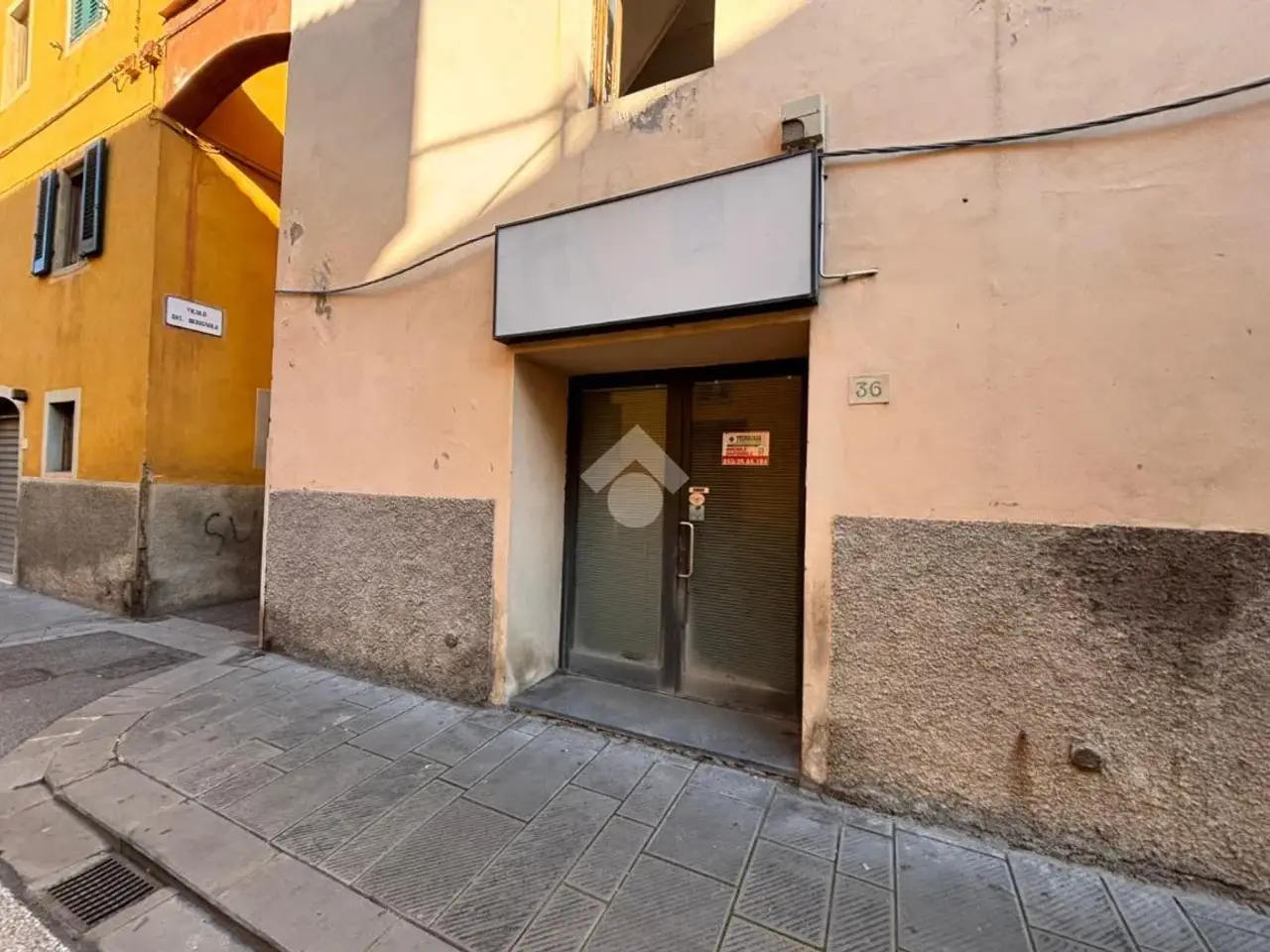 Magazzino in Via Trento 36, Montevarchi, {3} - Foto 1