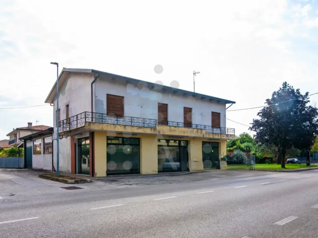 Esercizio commerciale in , Torreglia, {3} - Foto 1