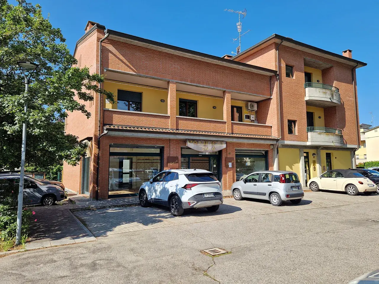 Negozio in Via Sandro Pertini,1, Anzola Dell'Emilia, {3} - Foto 1