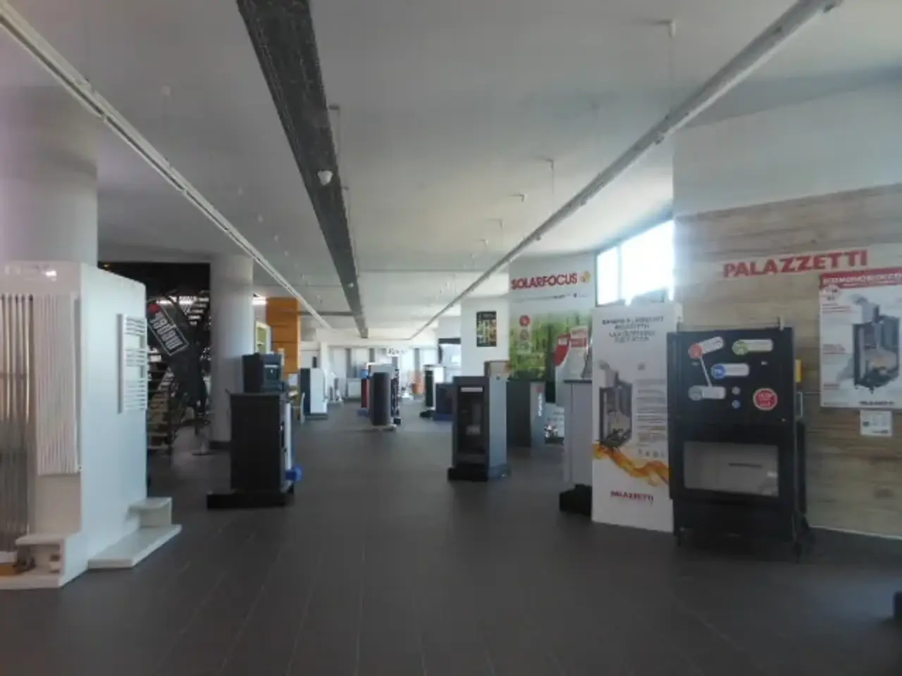 Esercizio commerciale in , Vairano Patenora, {3} - Foto 1