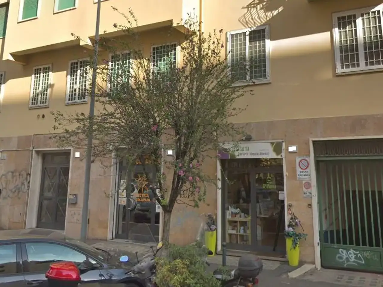 Locale commerciale in Via Collalto Sabino 120 Roma, Roma, {3} - Foto 1
