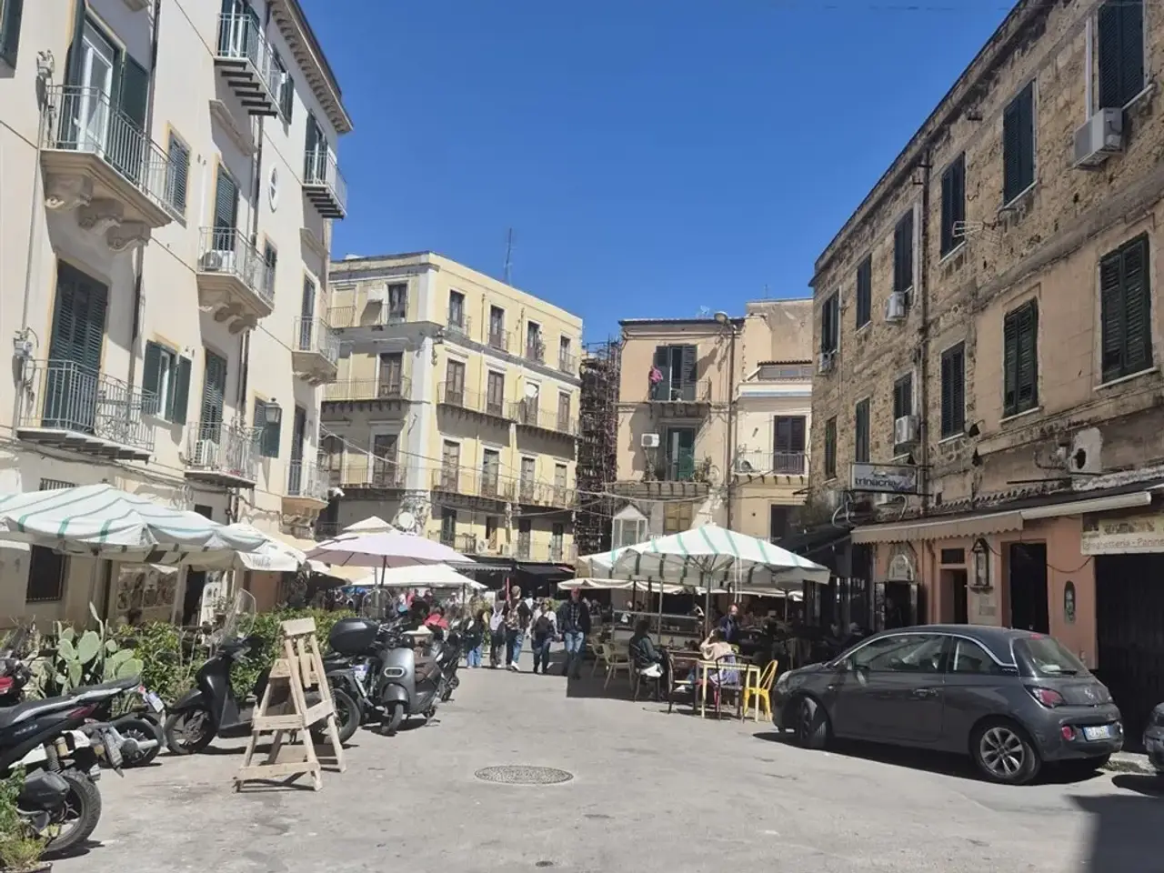 Negozio in Via Porta di Castro 38, Palermo, {3} - Foto 1