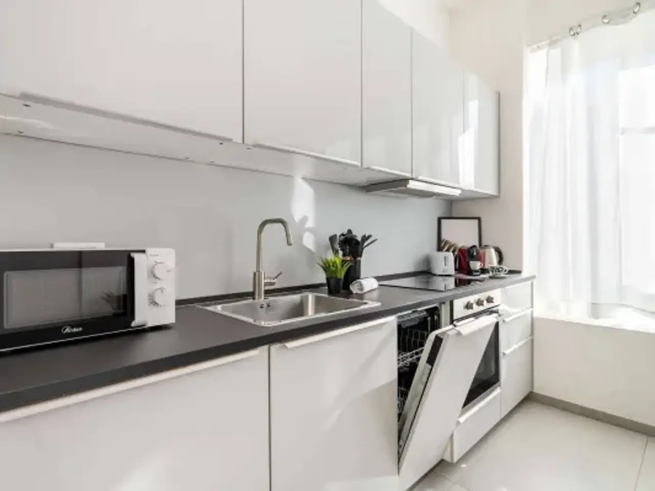 Bed & Breakfast in Via Costantino Baroni, Milano, {3} - Foto 2