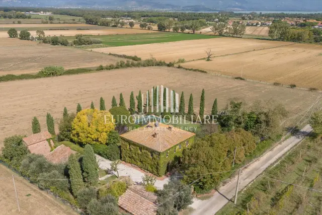 Casale in Via Giuseppe Garibaldi 9/a, Castiglione del Lago - Foto 1