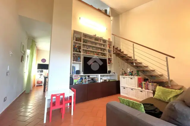 4-room flat in Via Sandro Pertini 33, Scandicci - Photo 1