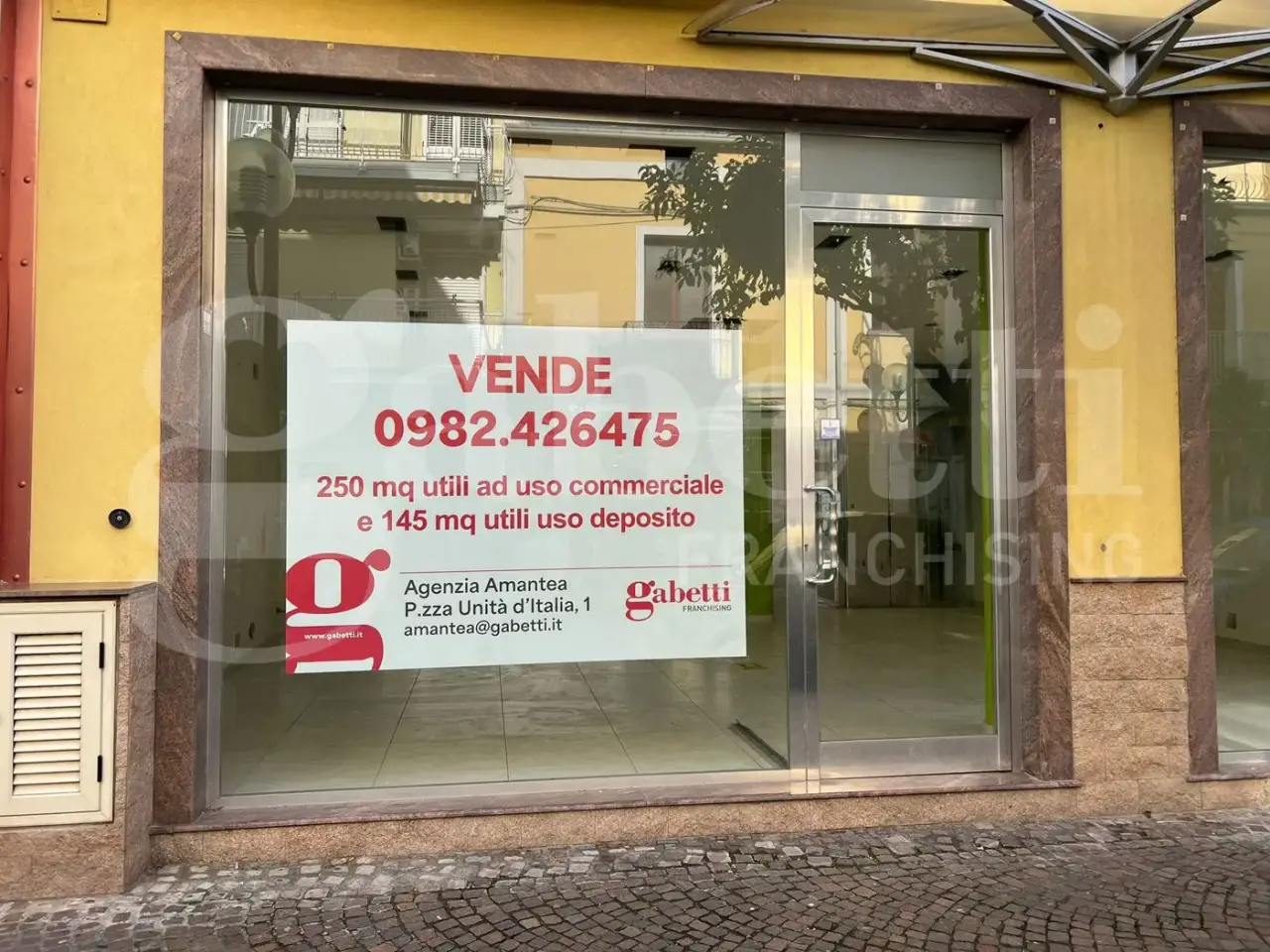 Negozio in Viale Regina Margherita  133-135, Amantea, {3} - Foto 2