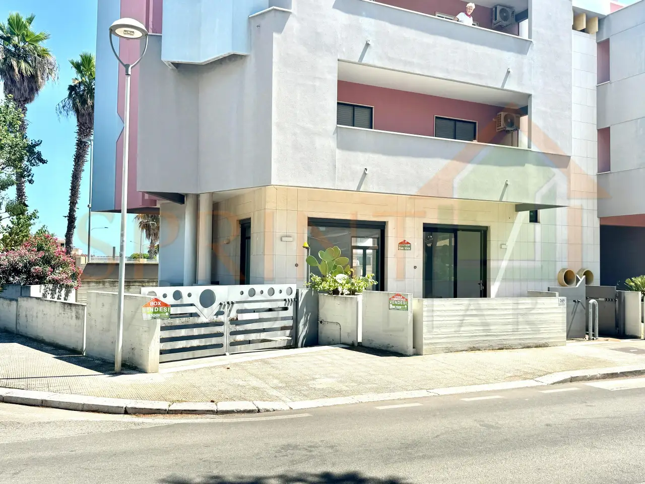 Negozio in Via Vittorio Veneto 269, Monopoli, {3} - Foto 1