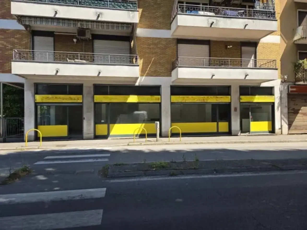 Negozio in Via Torino, Gallarate, {3} - Foto 2