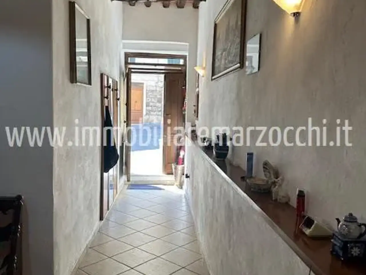 Locale commerciale in Via dei Pispini 70, Siena, {3} - Foto 2