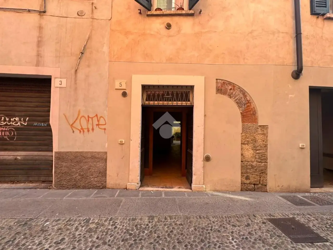 Negozio in Vicolo Urgnani 5, Brescia, {3} - Foto 1