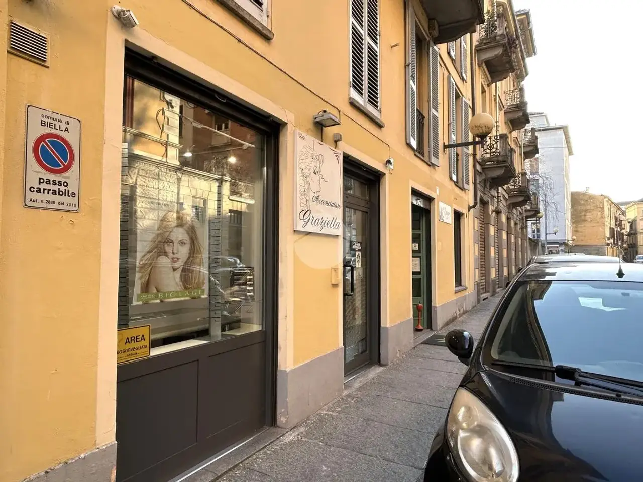 Negozio in Via Guglielmo Marconi 20, Biella, {3} - Foto 1