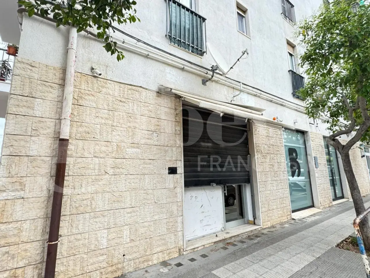 Negozio in Via di Santo Spirito Napoli, Bari, {3} - Foto 1