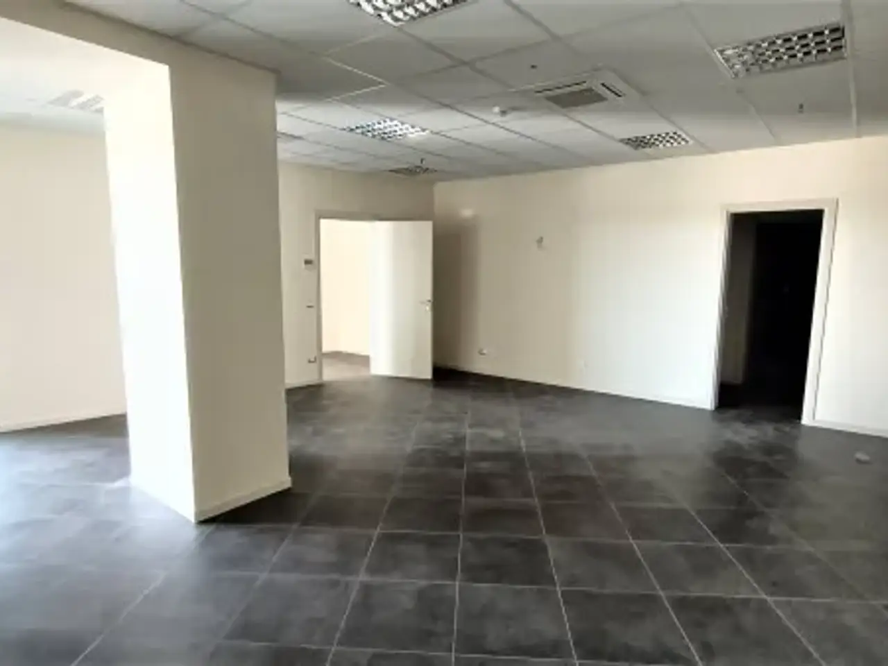 Ufficio in Via Ventotto Luglio, San Marino, {3} - Foto 1