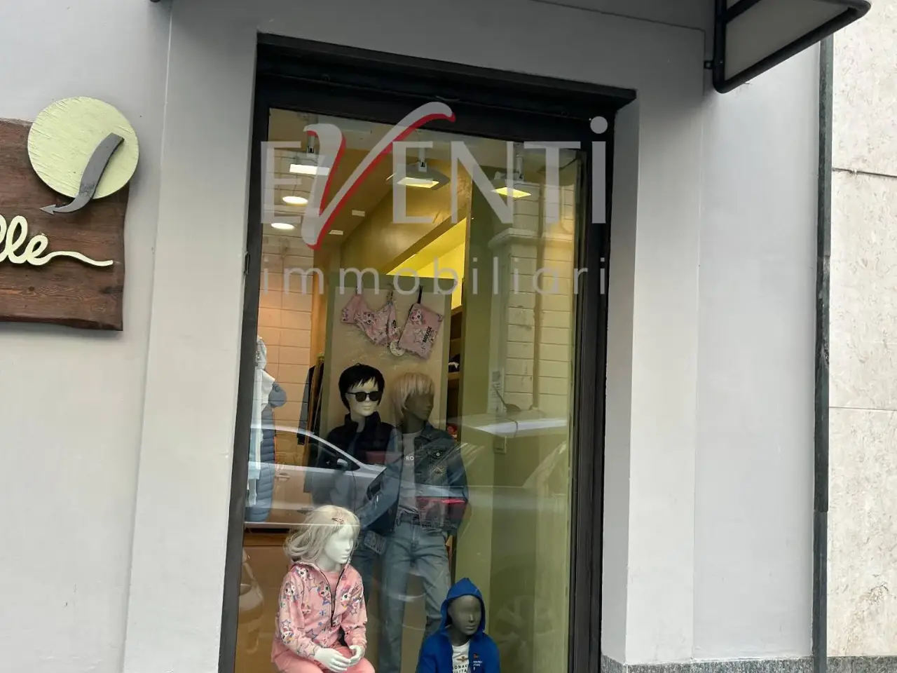 Negozio in Via Chiappero 12/16, Pinerolo, {3} - Foto 2