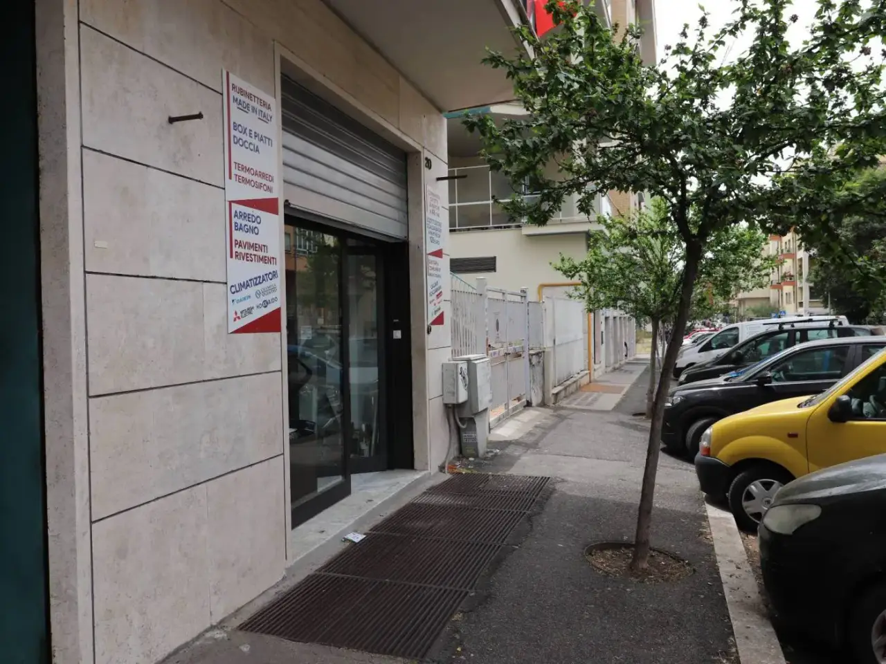 Locale commerciale in Via Amatrice 20 Roma, Roma, {3} - Foto 2