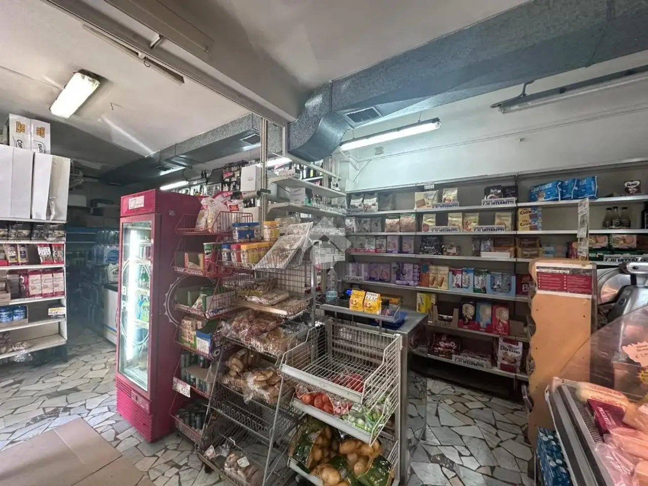 Negozio in Cupa Fosso del Lupo, Napoli, {3} - Foto 2