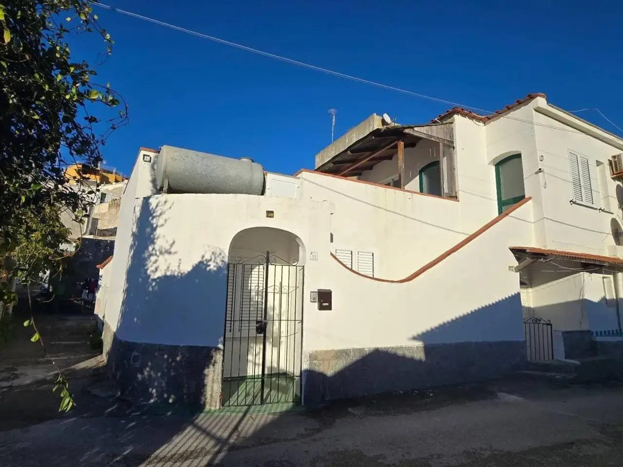 Palazzina commerciale in Via Funno, Forio, {3} - Foto 1
