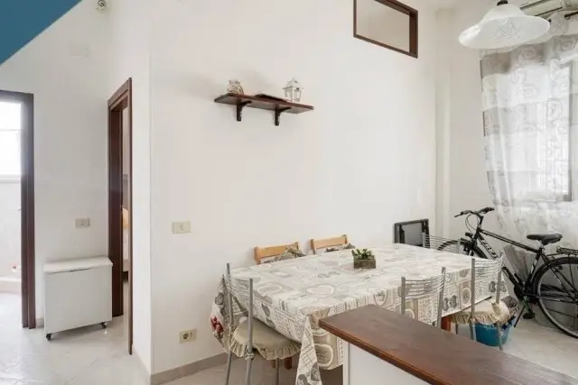 2-room flat, Latina - Photo 1