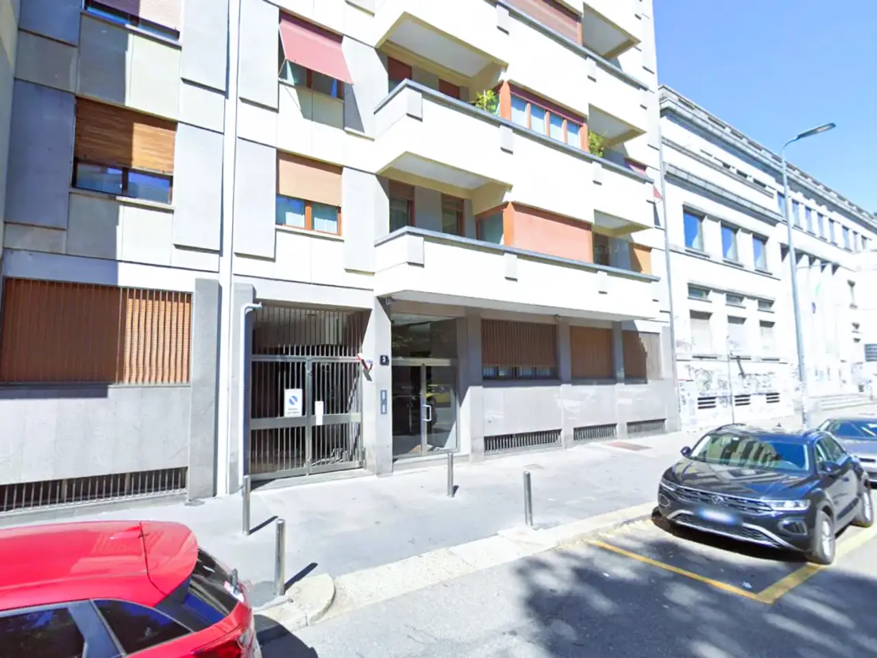 Parcheggio chiuso in Via Benedetto Marcello 5, Milano, {3} - Foto 1