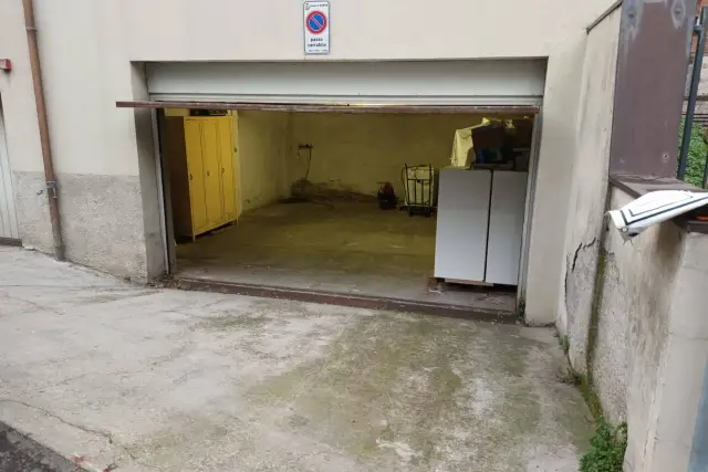 Garage or car box in {3}, Via Cesare Battisti - Photo 1