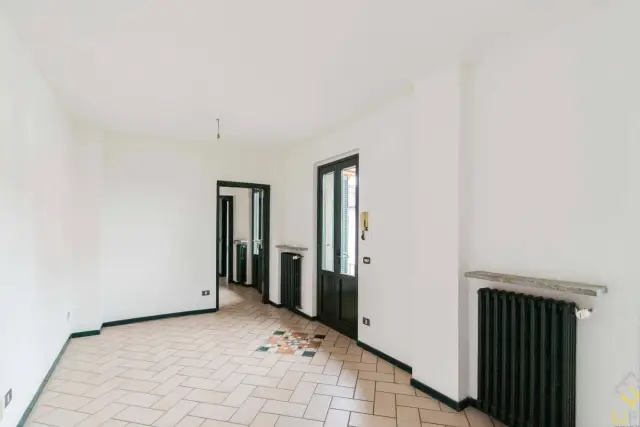 3-room flat in Via Ticino 1, Galliate - Photo 1