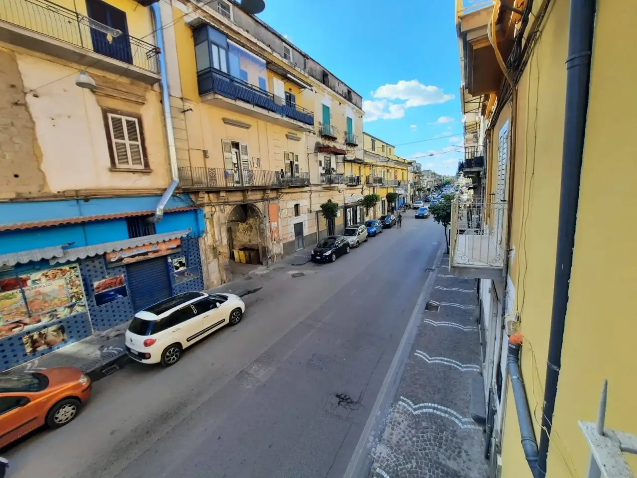 Esercizio commerciale in Corso della Resistenza, Acerra, {3} - Foto 1