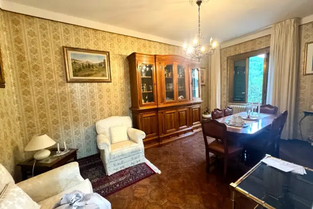 4-room flat in Via del Bisenzio, Vernio - Photo 1