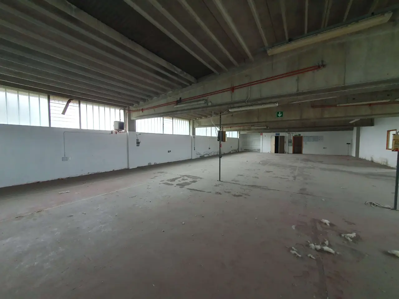 Capannone in Via Piave  12, Vertemate Con Minoprio, {3} - Foto 1