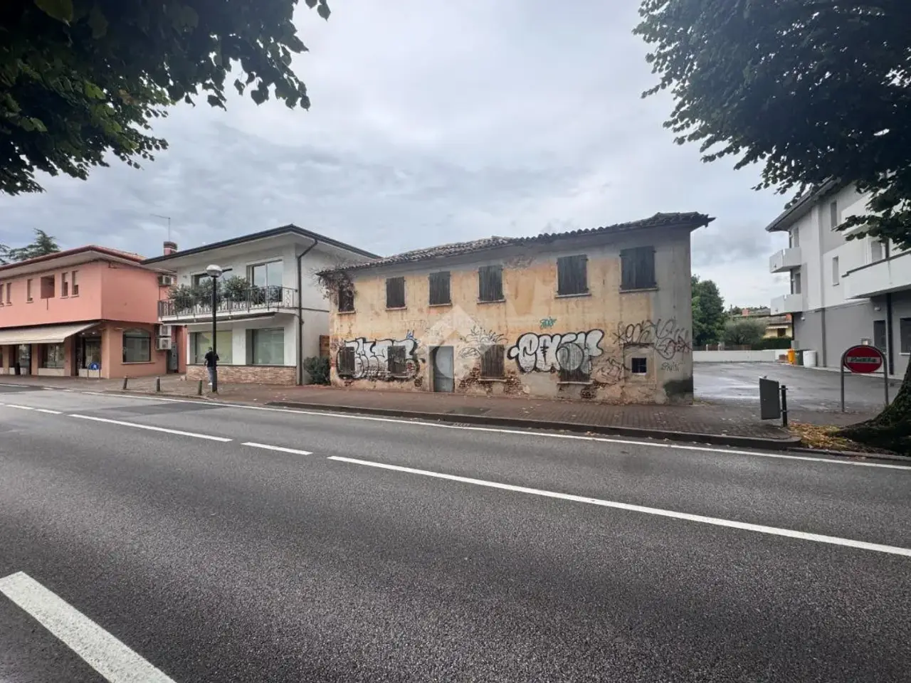 Negozio in Via Monte Grappa 88, Montebelluna, {3} - Foto 2