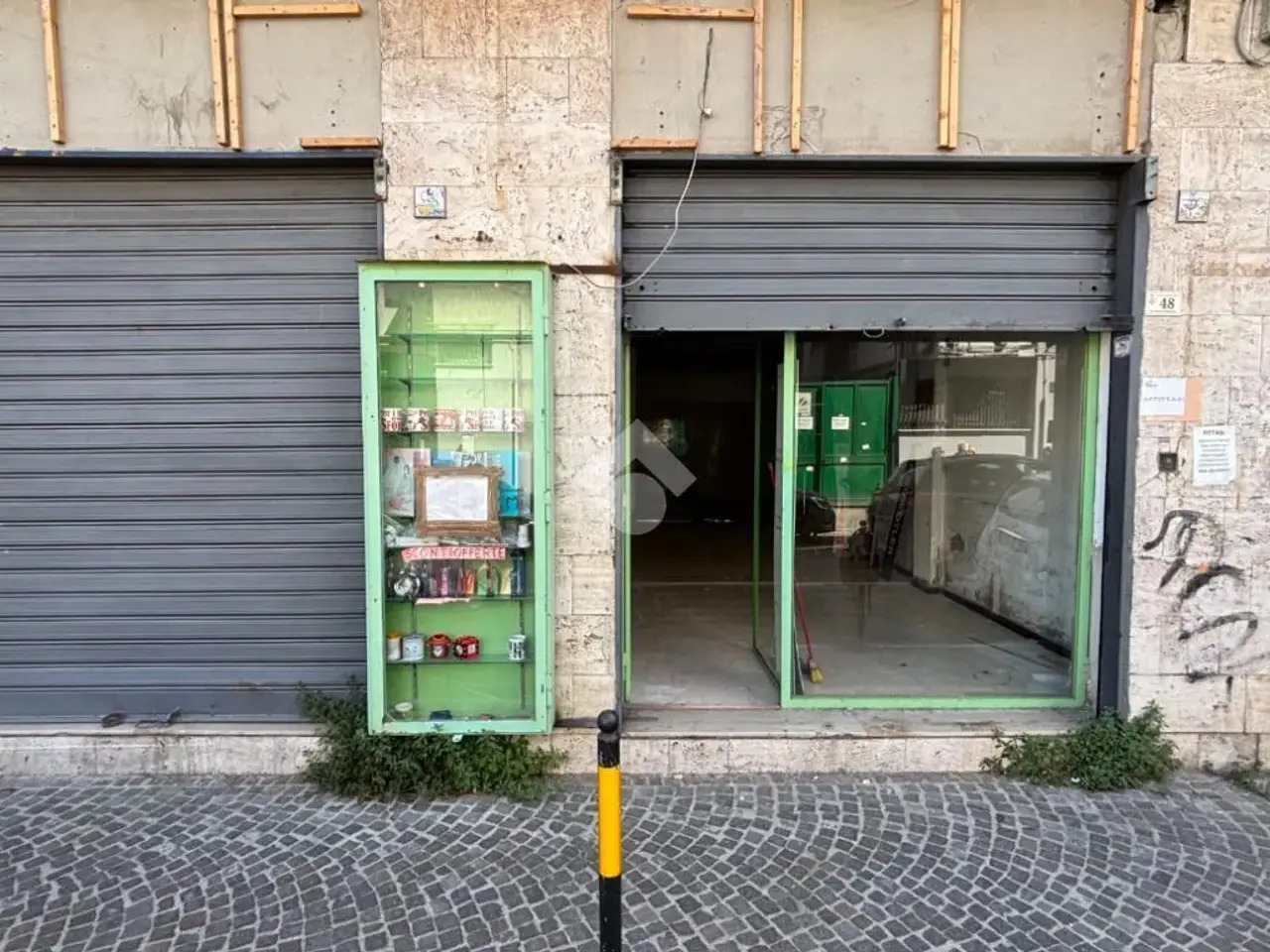 Negozio in Via Gabriele d'Annunzio 50, Castellammare Di Stabia, {3} - Foto 2