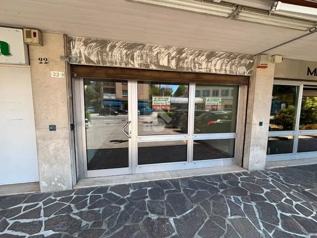 Negozio in Viale Monfenera 22, Treviso, {3} - Foto 1
