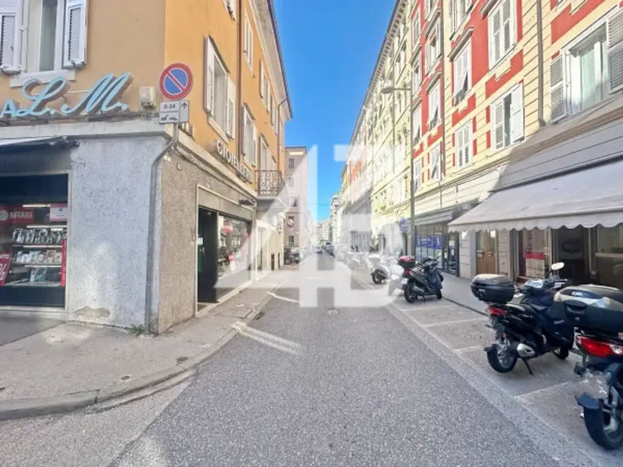 Gioielleria in Via delle Sette Fontane 13b, Trieste, {3} - Foto 2