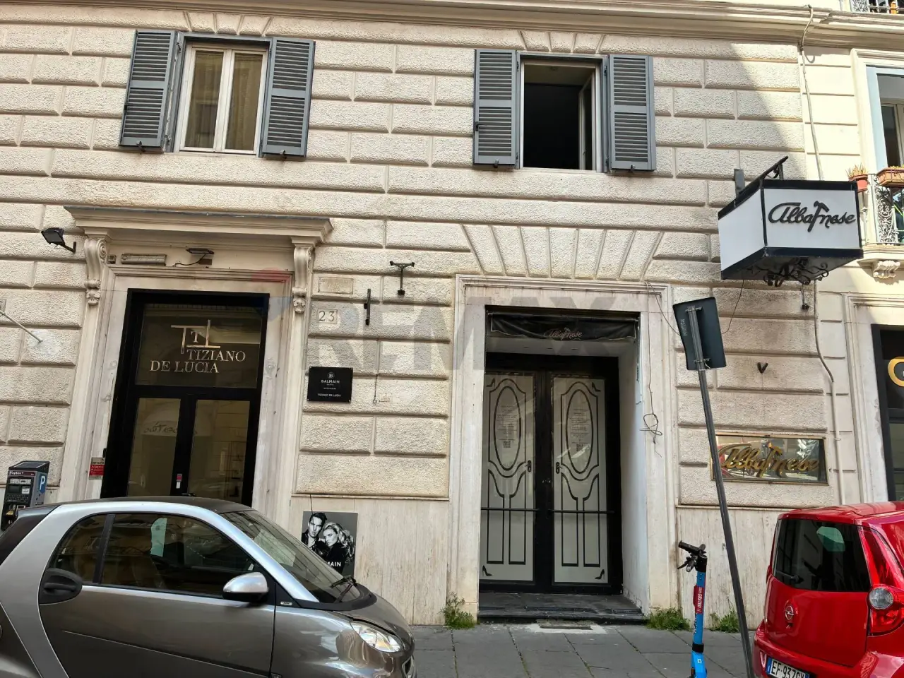 Negozio in Via Lazio 21, Roma, {3} - Foto 1
