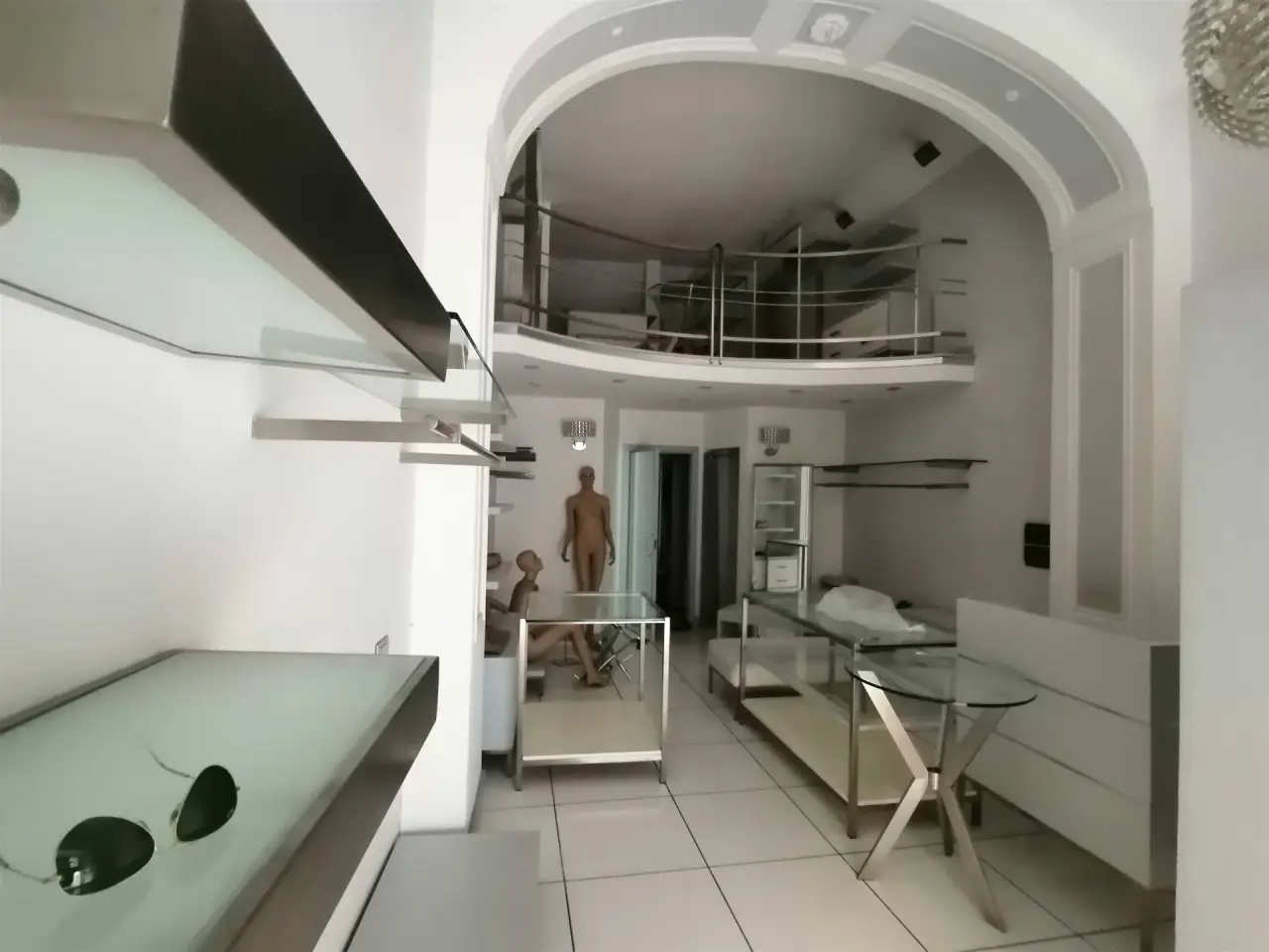 Negozio in Corso Garibaldi, Santa Maria Capua Vetere, {3} - Foto 2