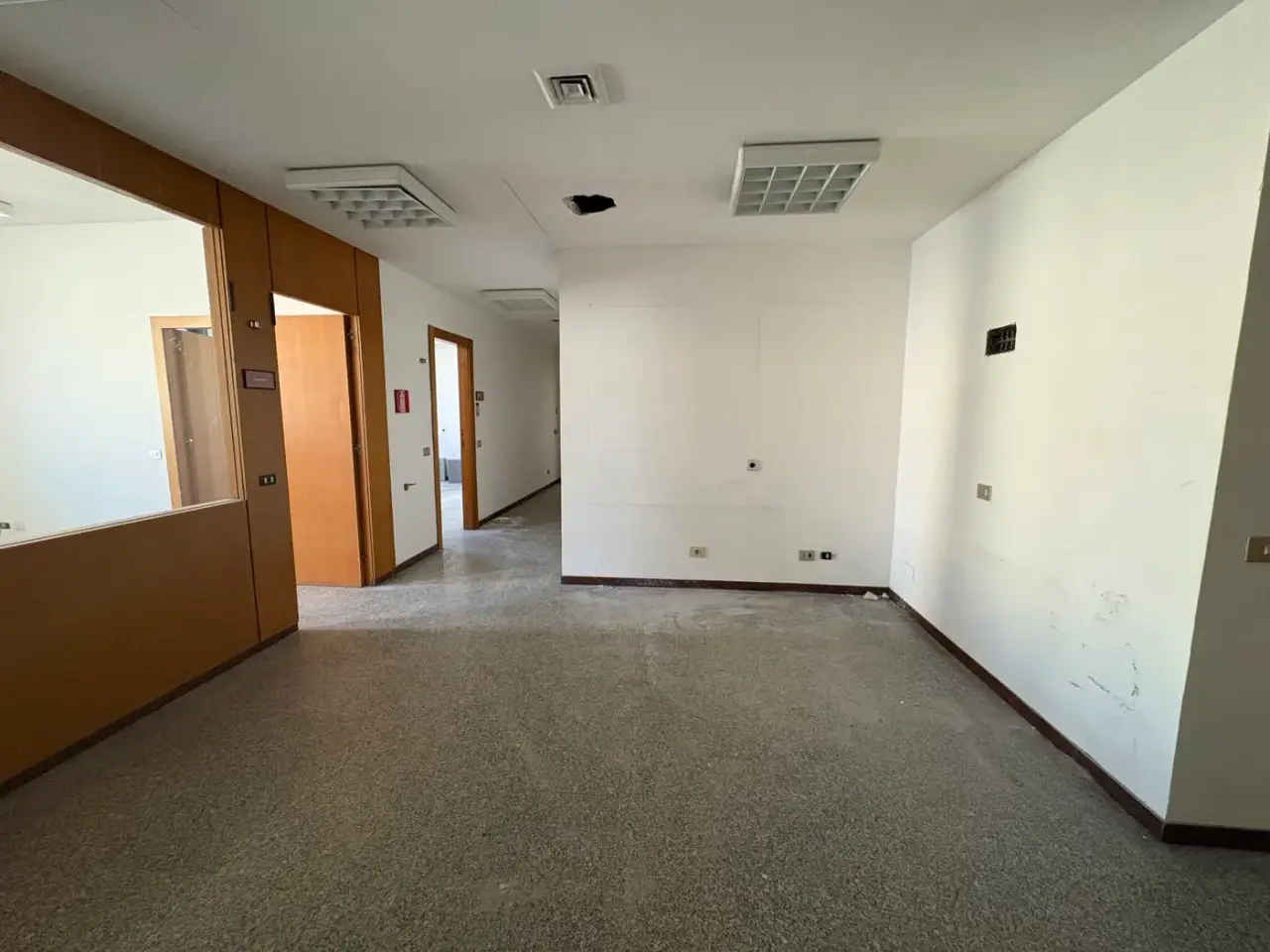Ufficio in Corso Vittorio Emanuele 16, Porto Torres, {3} - Foto 2