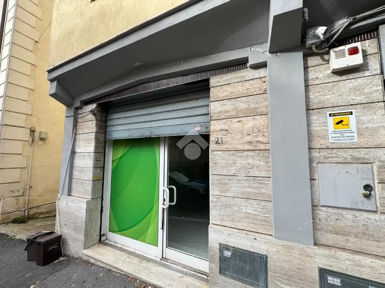 Negozio in Viale Antonietta Chigi 21, Ariccia, {3} - Foto 1