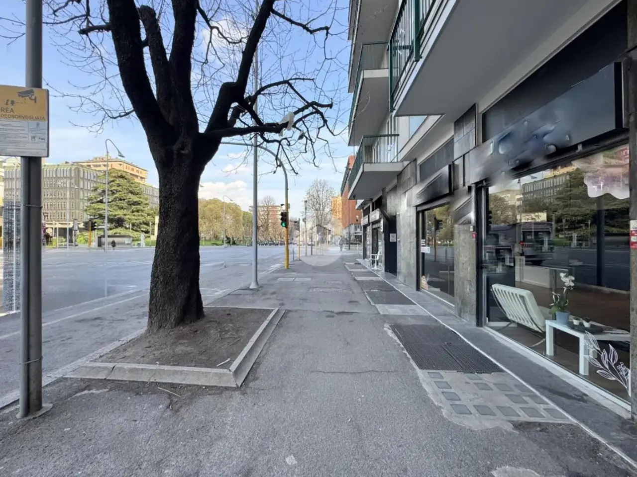 Negozio in Via XX Settembre 30, Brescia, {3} - Foto 2